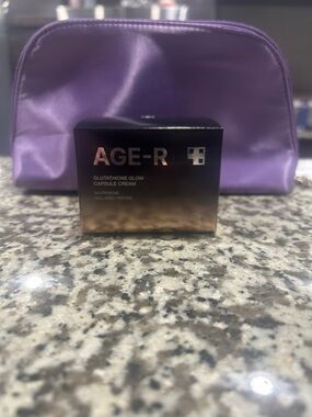 AGE-R Glutathione Glow Capsule Cream